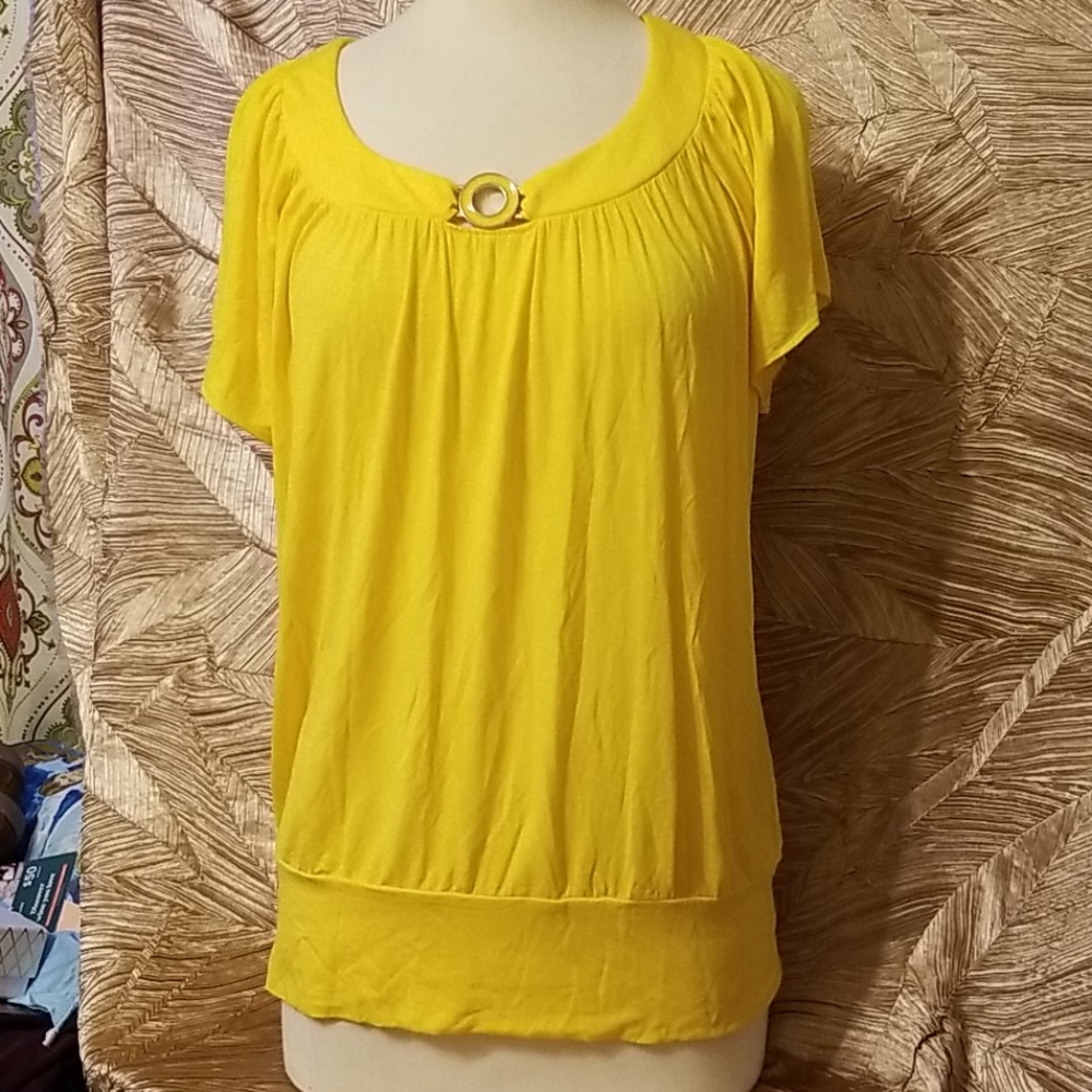 Spense short sleeve top yellow